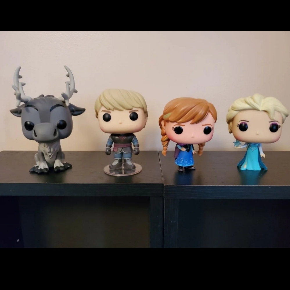 [SOLD] Funko Pop Frozen Lot 1